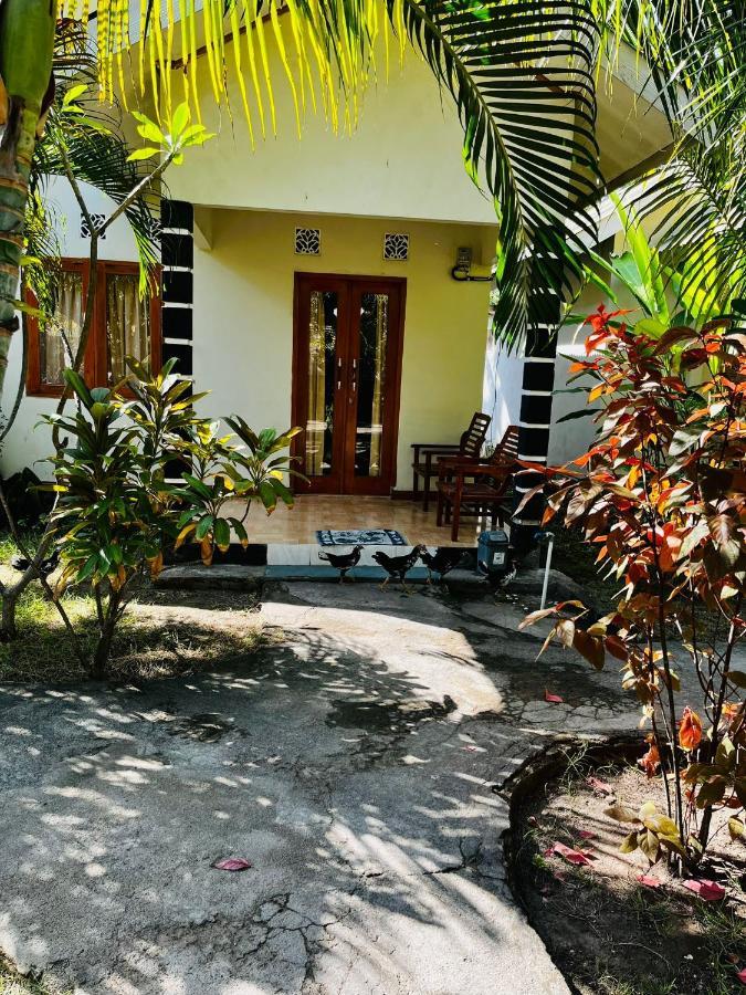 Florine'S Garden Hotel กิลิไอร์ ภายนอก รูปภาพ