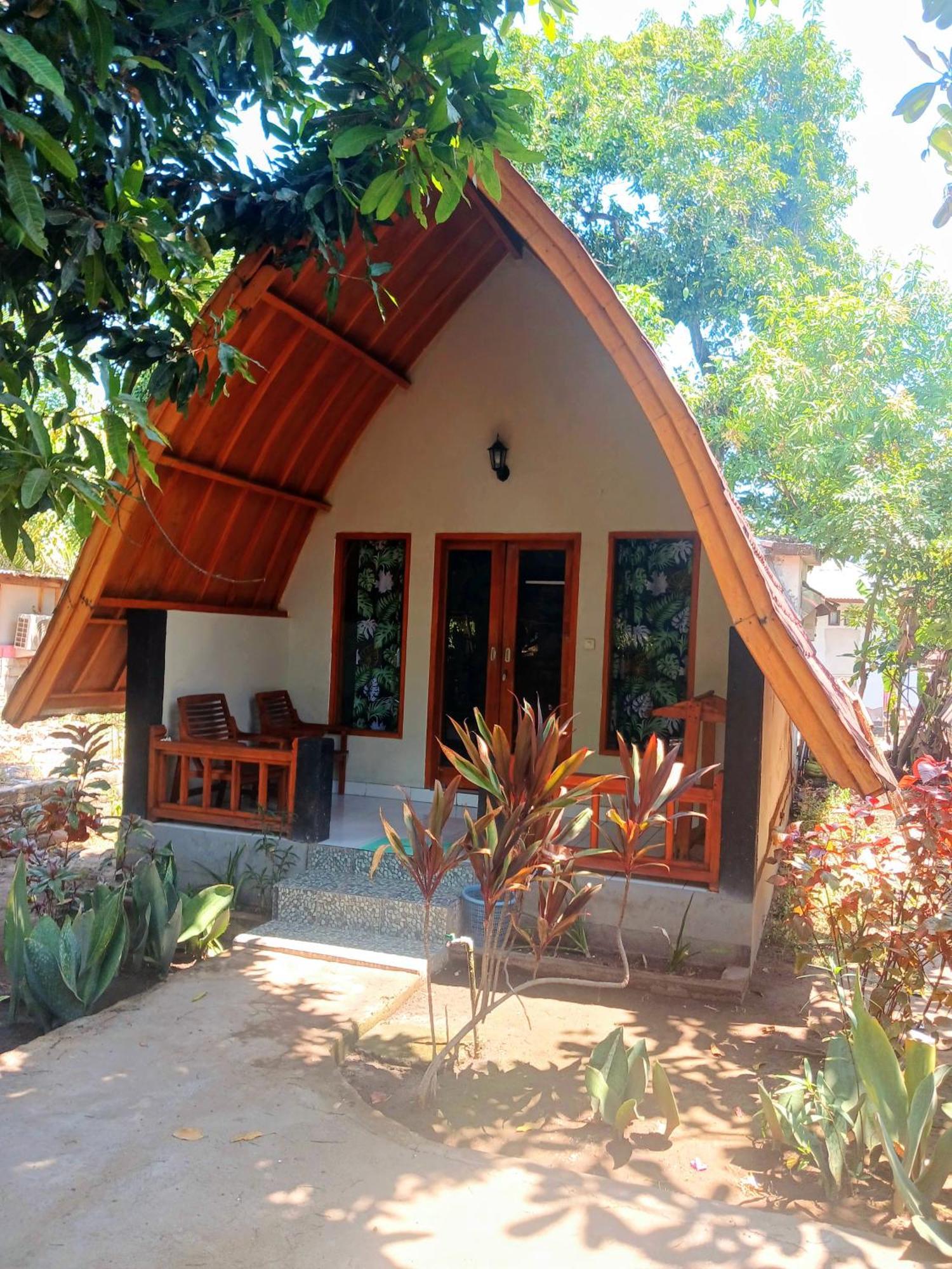 Florine'S Garden Hotel กิลิไอร์ ภายนอก รูปภาพ